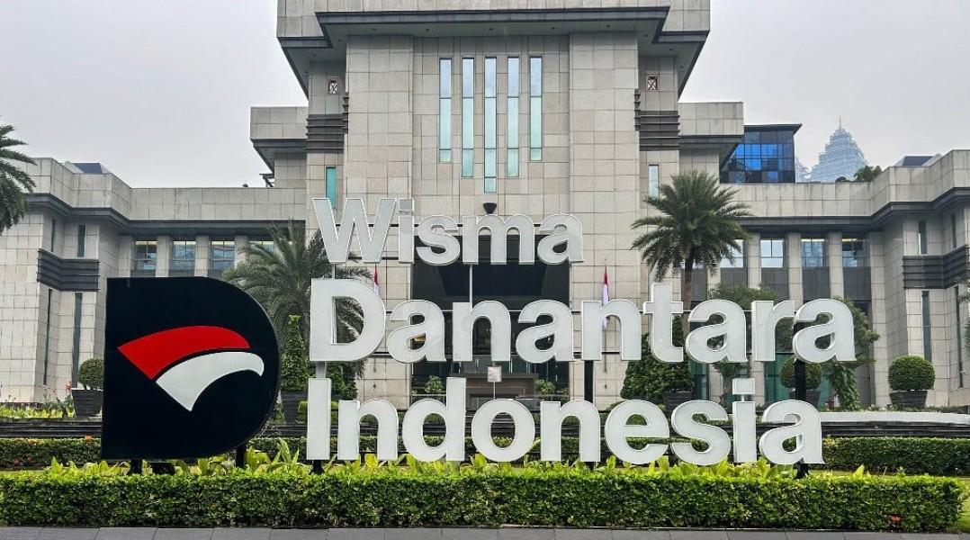 Danantara Gaet Investasi Rp162 Triliun dari ACWA Power