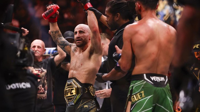 Ranking UFC Terbaru: Volkanovski Kembali ke Puncak Kelas Bulu, Paddy Pimblett Tembus Elit Lightweight