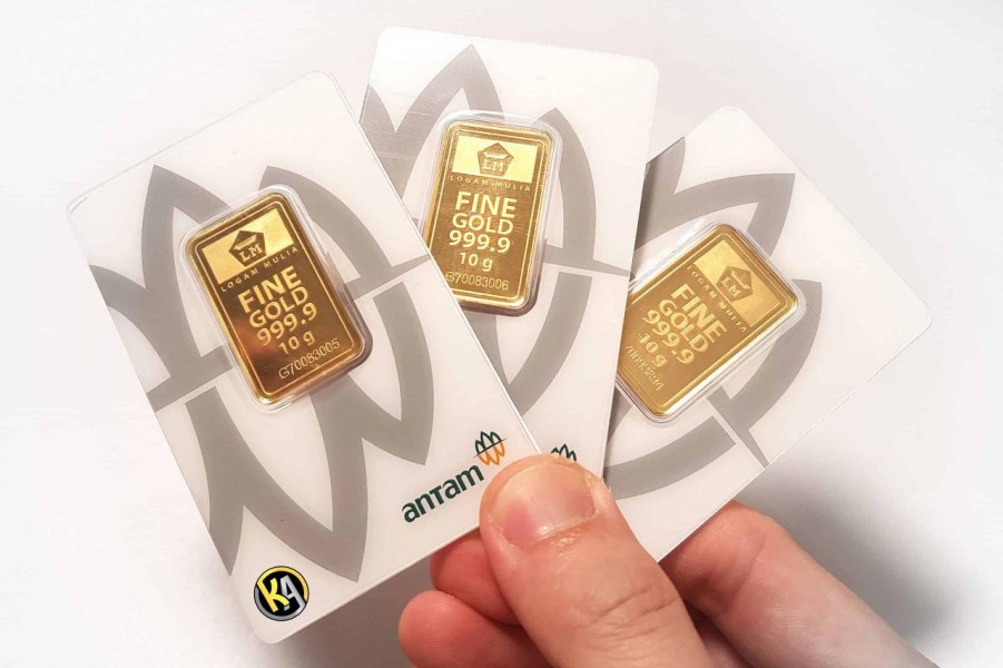 Harga Emas Antam, UBS, dan Galeri24 Kompak Turun Akhir Pekan Ini