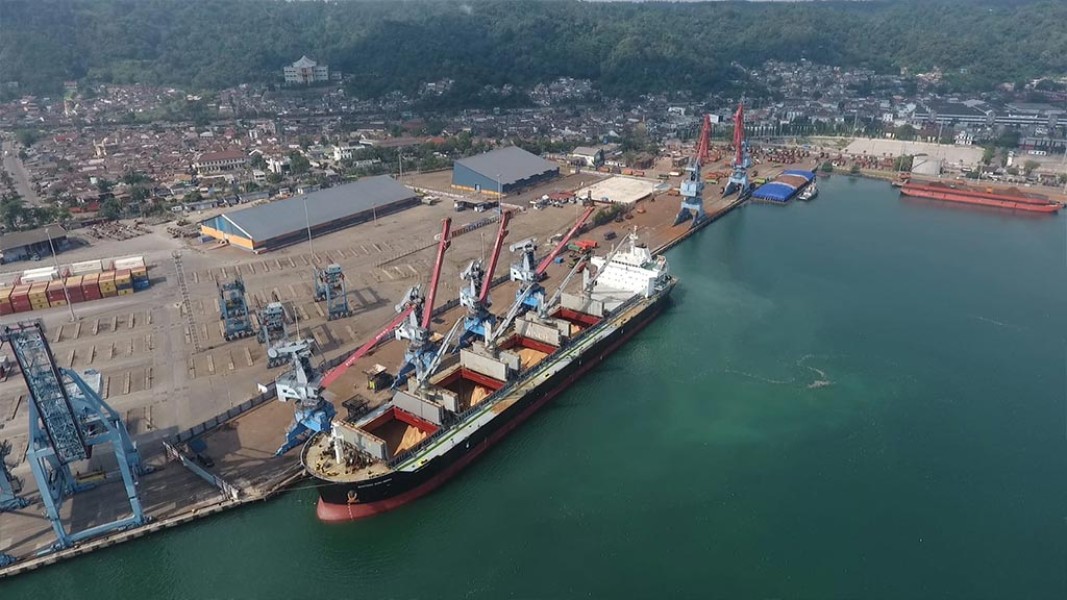 PTP Nonpetikemas Pastikan Kelancaran Distribusi Logistik Lebaran 2025 dengan Layanan 24/7 dan Efisiensi Operasional