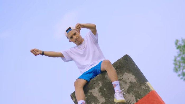 Lirik Lagu Stecu Faris Adam Viral di Media Sosial, Makna Cinta dan Keberanian dalam Setiap Liriknya