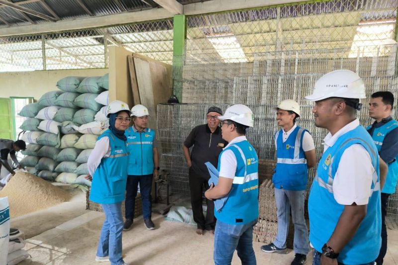 PLN Dukung Efisiensi Usaha Lokal Lewat Listrik Andal Bersih