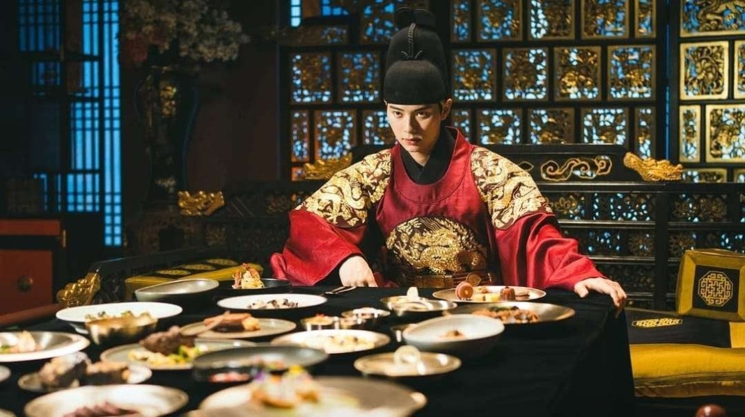 Bon Appetit, Your Majesty: Drama Korea Kuliner dan Romansa