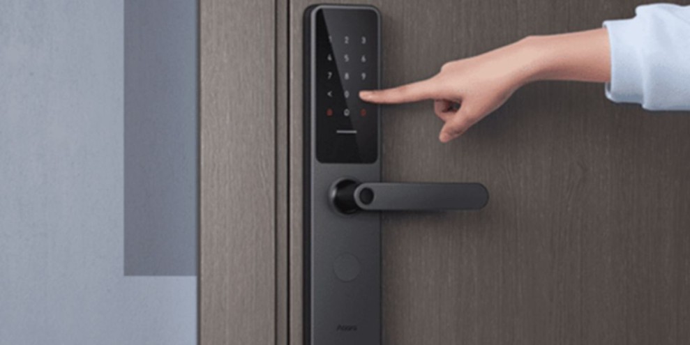 Rekomendasi Smart Home System Terbaik 2025 yang Wajib Dimiliki