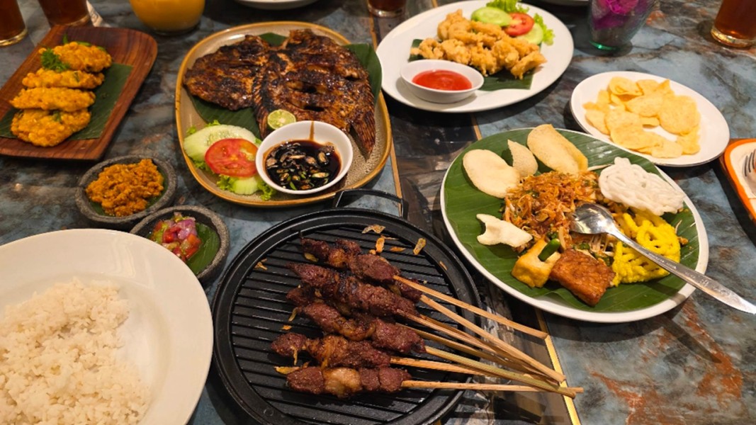 Rekomendasi Tempat Makan Dekat Terminal Kalideres Enak Murah Buka 24 Jam Jakarta