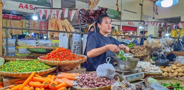 Harga Sembako Jatim Stabil, Tetap Waspada