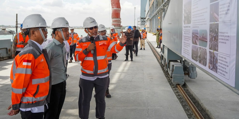 Solusi Bangun Kembangkan Dermaga dan Produksi Pabrik Tuban Rp1,4 Triliun