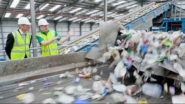 Jakarta Bersiap Masuk Proyek Sampah Jadi Listrik Target Bangun PSEL Mei 2026