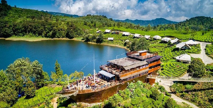 Destinasi Wisata Ciwidey Bandung, Surganya Alam Sejuk dan Romantis