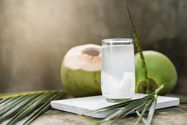 Minum Air Kelapa Muda untuk Ginjal, Fakta Medis Terungkap