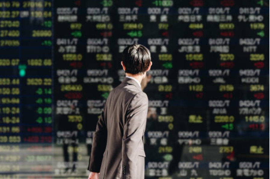 Bursa Asia Menguat, Sektor Teknologi Pimpin Kenaikan