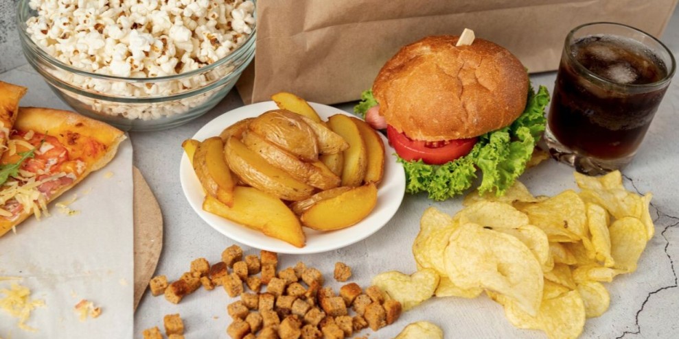 Daftar Lengkap Makanan dan Minuman Pantangan Asam Lambung