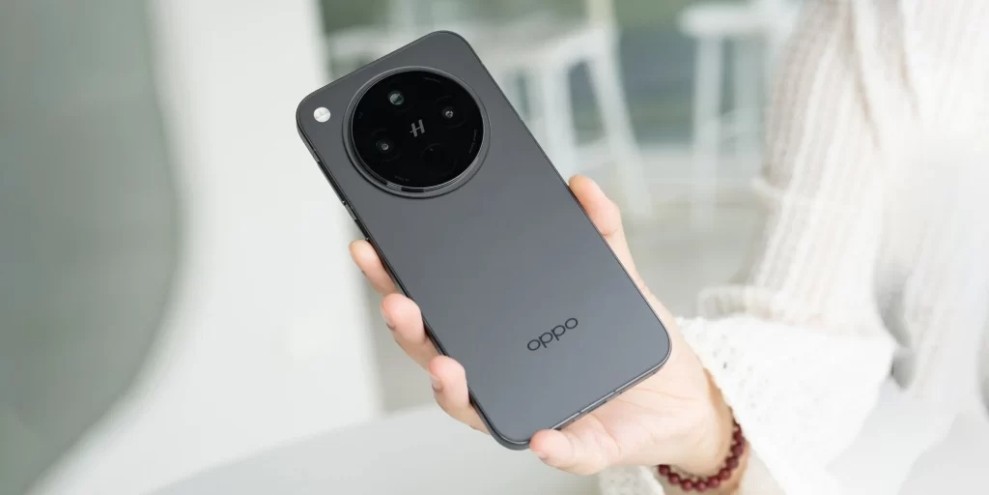 Gadget Oppo: Kamera Juara di Kelasnya