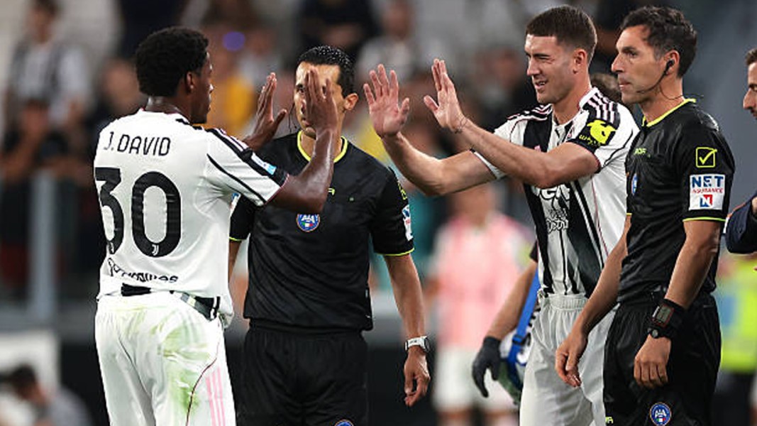 Juventus Bingung, David dan Vlahovic Sama Produktif