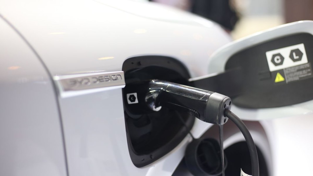 BYD Perkenalkan Teknologi Pengisian Cepat, Klaim Bisa Isi Daya Mobil Listrik Hanya dalam 5 Menit