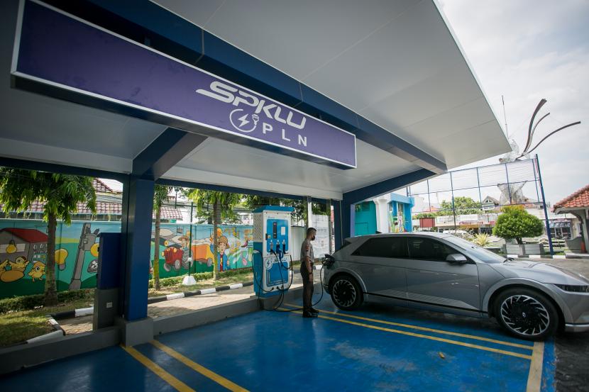 SPKLU West Hub: Akselerasi Mobil Listrik