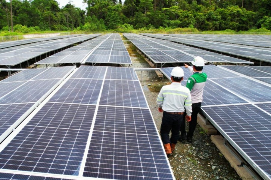 Energi Surya Tanpa Modal Awal Bikin Industri Lebih Hemat