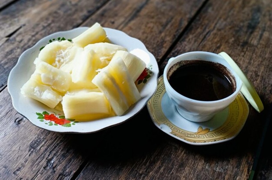 Penjelasan Ilmiah Soal Aman Tidaknya Singkong dengan Kopi
