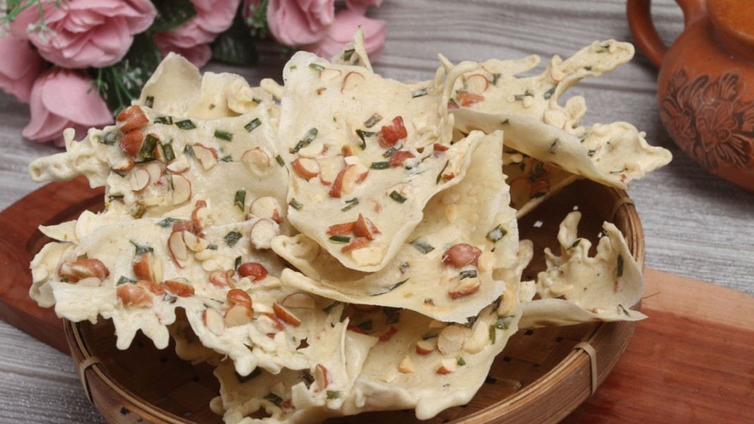 Tips Praktis Membuat Peyek Gurih dan Garing Sendiri di Rumah