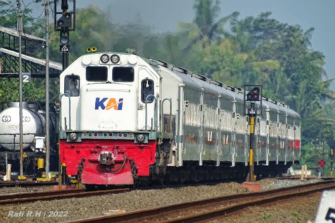 KAI Sediakan 2,75 Juta Kursi KA Ekonomi untuk Mudik Lebaran 2025, Penjualan Tiket Tembus 2 Juta