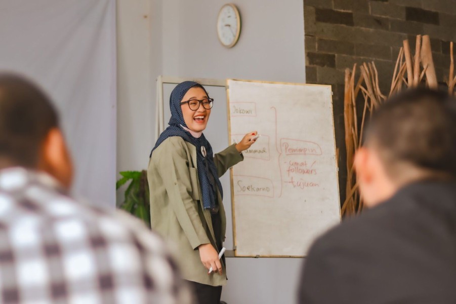 Farhanah Fitria Mustari: Tokoh Inspiratif dengan Dedikasi Mengubah Hidup Anak Panti Asuhan