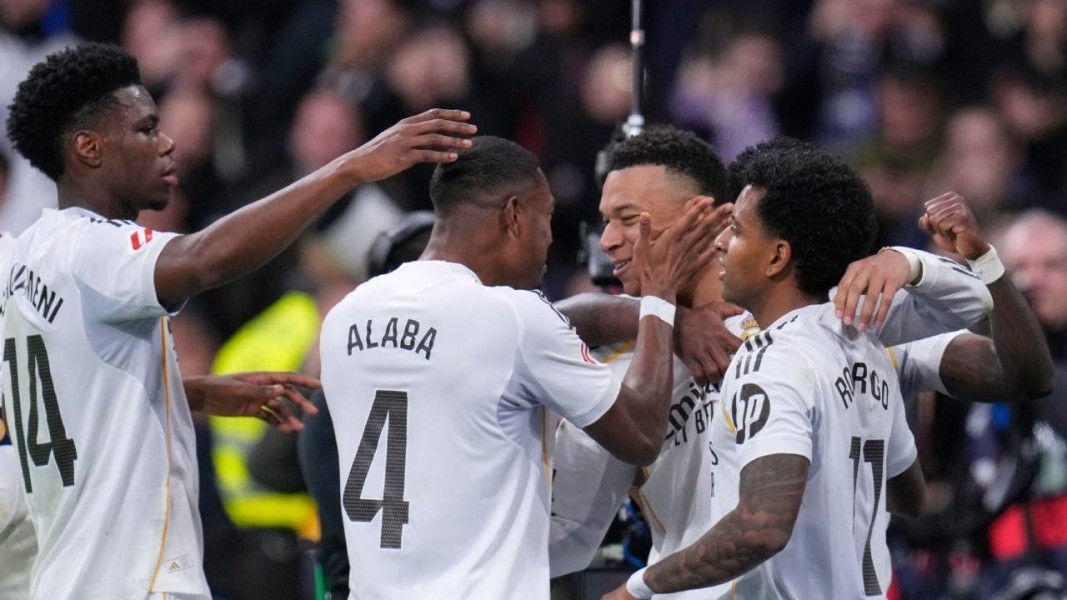 Real Madrid Masih Cari Pewaris Modric Kroos Peluang Rekrut Mac Allister