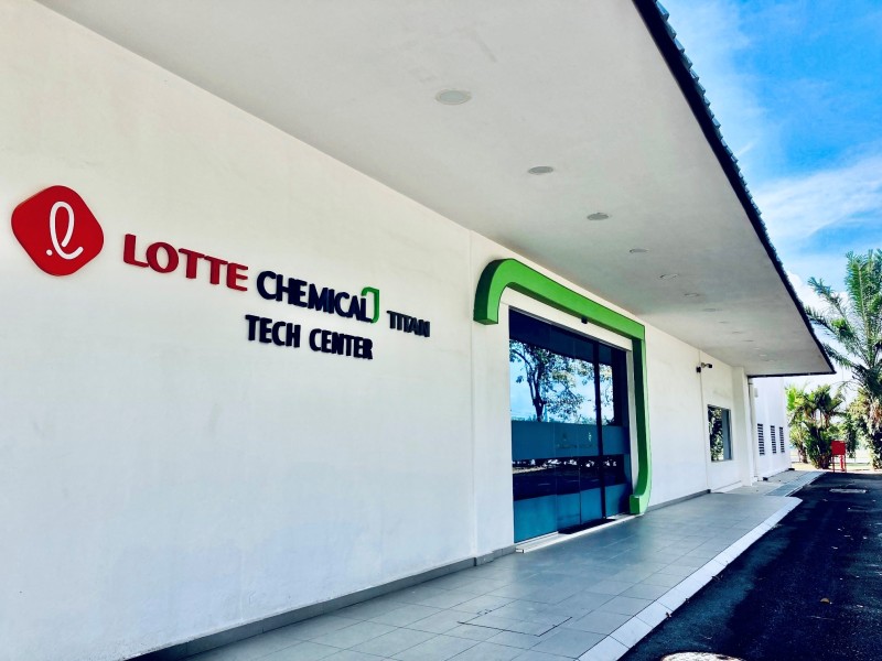 Lotte Chemical Titan Raih Laba Bersih Meskipun Pendapatan Menurun