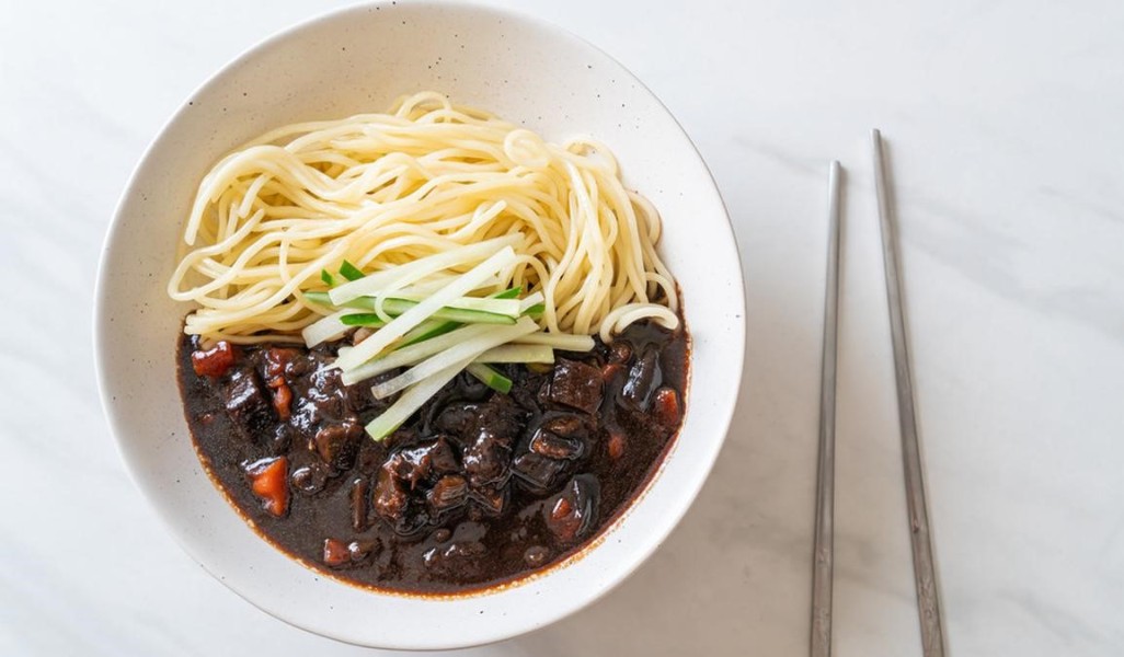 10 Makanan Korea Halal yang Wajib Dicoba Saat Liburan