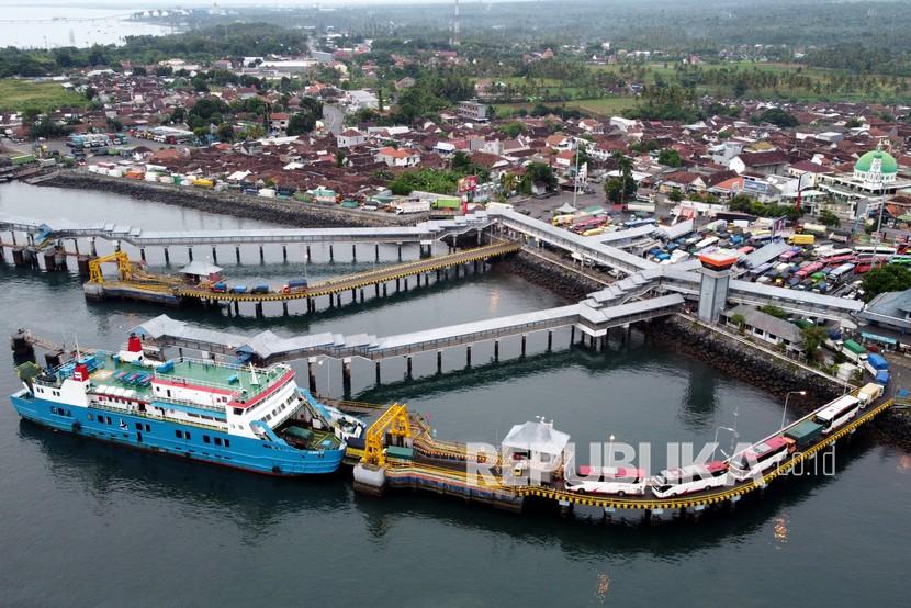 Penyeberangan Ketapang Gilimanuk Jaga Arus Logistik