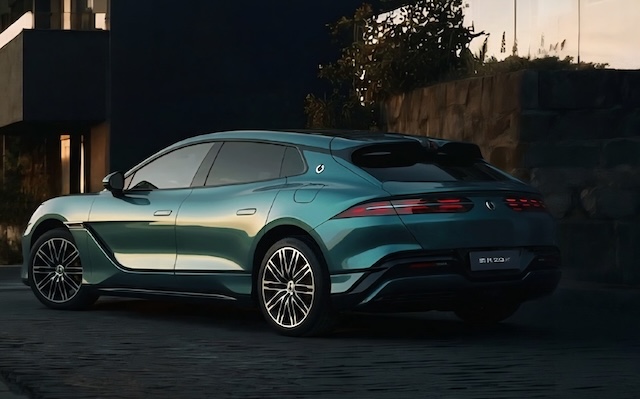 BYD Resmi Luncurkan Pembaruan Denza Z9 GT Versi Listrik Berjarak Tempuh Terjauh Dunia