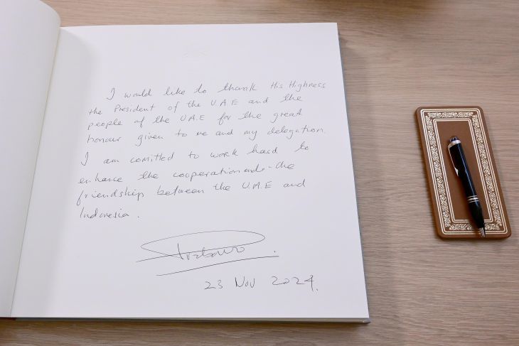 Catatan Tangan Prabowo Tegaskan Tekad Mempererat Hubungan Indonesia Inggris Di Panggung Global