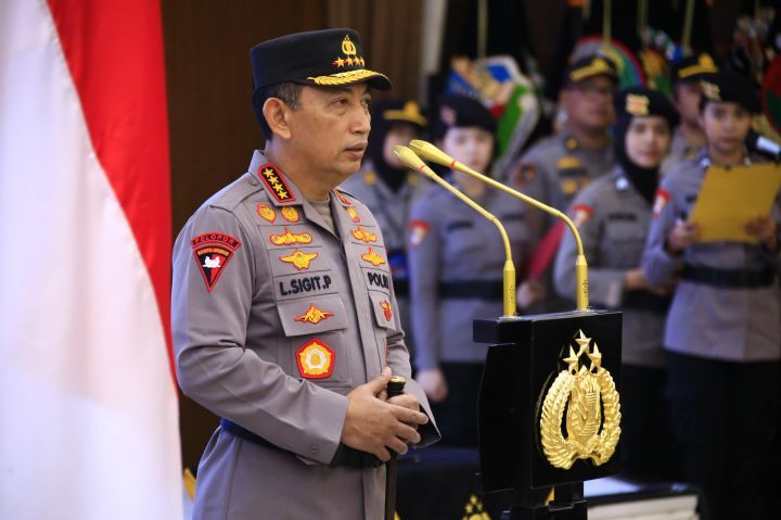 Kapolri Pimpin Sertijab Intelkam-Brimob, Tekankan Regenerasi dan Adaptasi