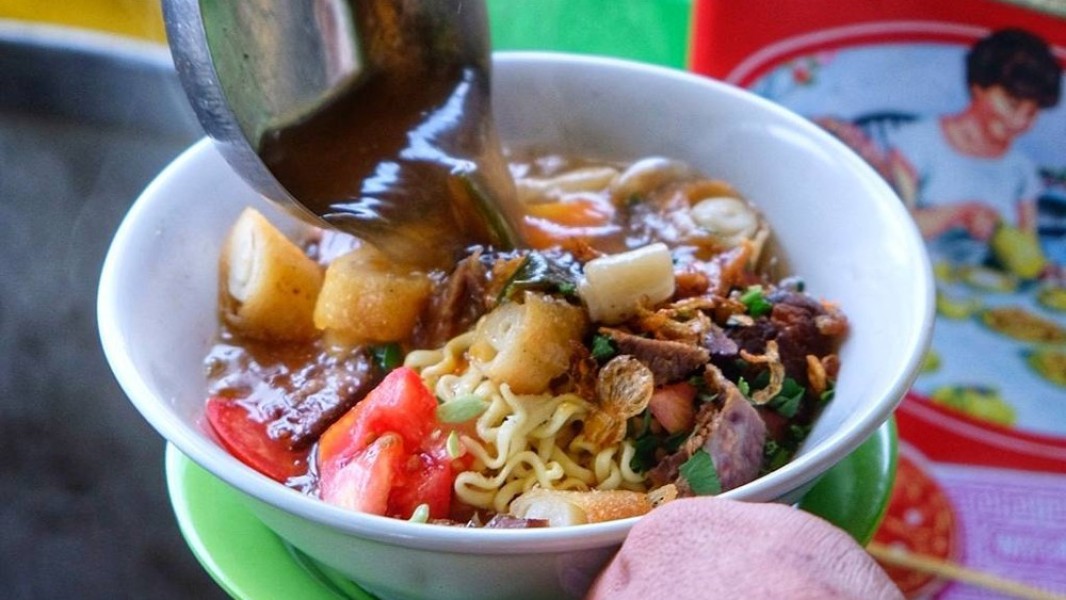 5 Rekomendasi Soto Mie Enak Terjangkau yang Bikin Lidah Bergoyang
