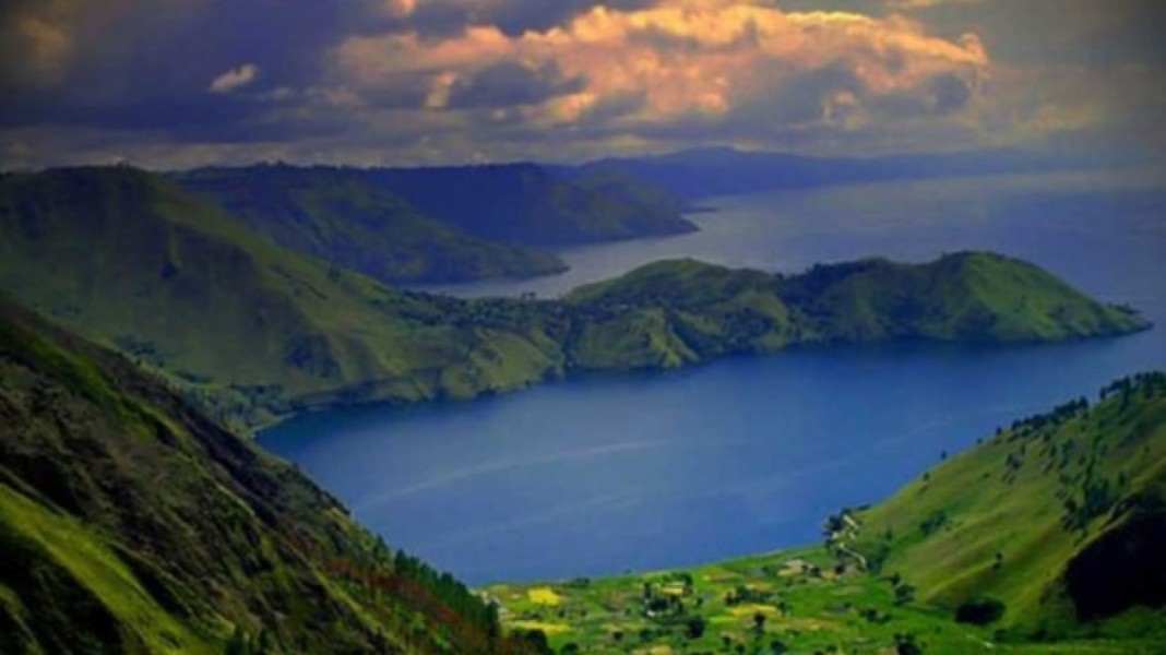 Daftar Danau Terbesar di Dunia yang Wajib Dikunjungi