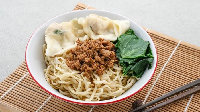 10 Warung Bakmi Legendaris di Jakarta dengan Rasa Autentik dan Menggugah Selera