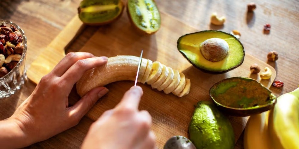 Pisang atau Alpukat: Pilihan Buah Sehat Terbaik Untuk Sarapan Pagi Hari
