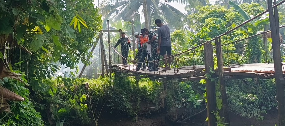 TNI Bangun Jembatan Garuda untuk Meningkatkan Konektivitas dan Akses Desa
