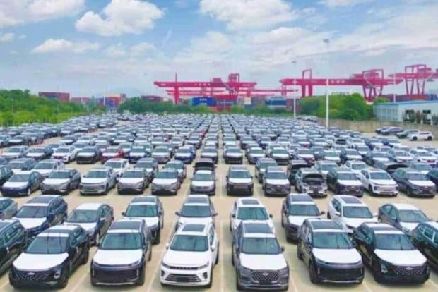 Industri Otomotif China Raup Pendapatan Rp26,8 Kuadriliun pada 2025