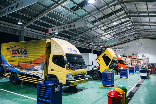 Mitsubishi Fuso Perkenalkan Bengkel Siaga 24 Jam untuk Bisnis Logistik Mitsubishi Fuso Perkenalkan Bengkel Siaga 24 Jam untuk Bisnis Logistik