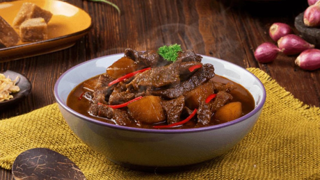 Resep Semur Daging Sapi Khas Betawi yang Gurih Manis Bikin Nambah Nasi