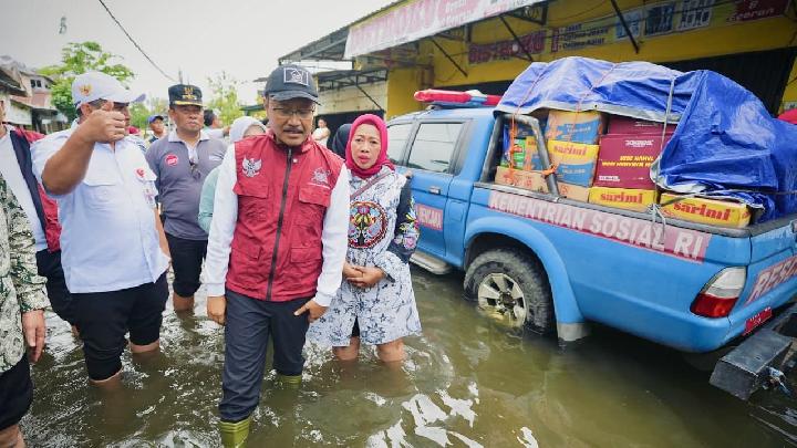 Kemensos Kerahkan Logistik Strategis Senilai Rp 19 Miliar untuk Korban Banjir