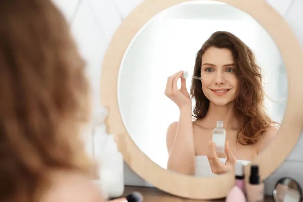Rahasia Glass Skin 2025 dengan Perawatan Skincare Praktis