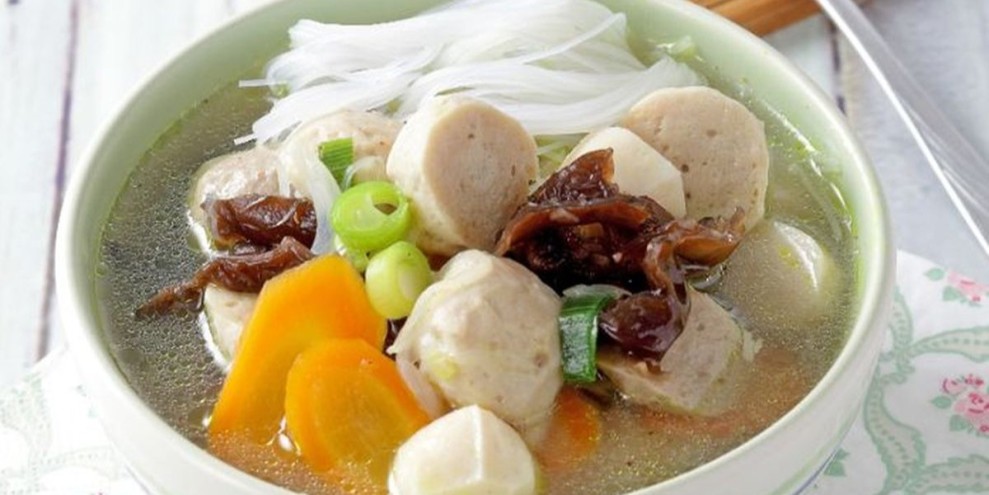 Cara Membuat Sop Bakso Ayam Soun Hangat Jadi Pilihan Sahur Praktis
