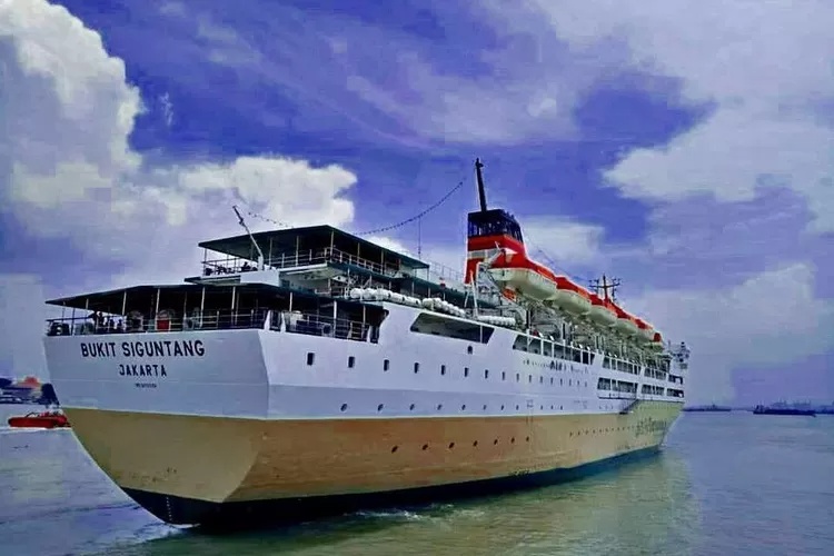 Perjalanan Laut Balikpapan ke Makassar dengan Kapal Pelni
