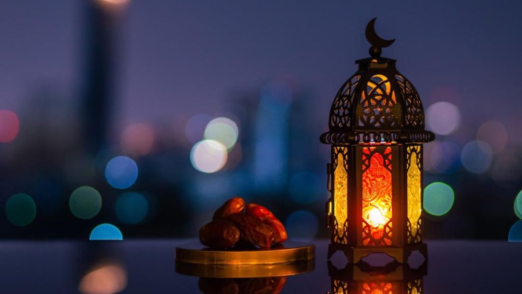 Title: Perjuangan dan Keajaiban Ramadhan: Kisah Inspiratif yang Menginspirasi Dunia