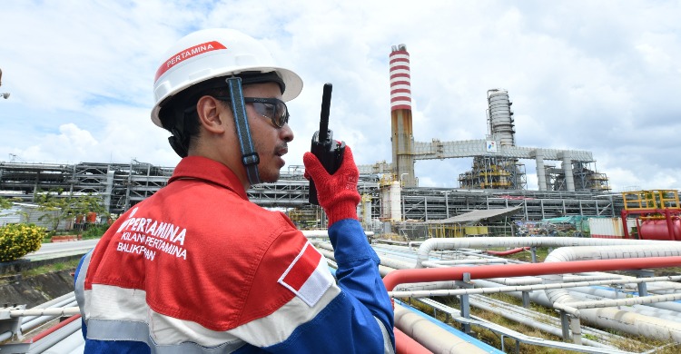 Pertamina Kerahkan Pesawat Air Tractor AT-802 Salurkan BBM Ke Krayan Nunukan