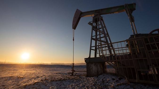 Harga Minyak Dunia Anjlok, Ekspektasi Produksi Lebih Besar dari OPEC+ Jadi Pemicu Utama