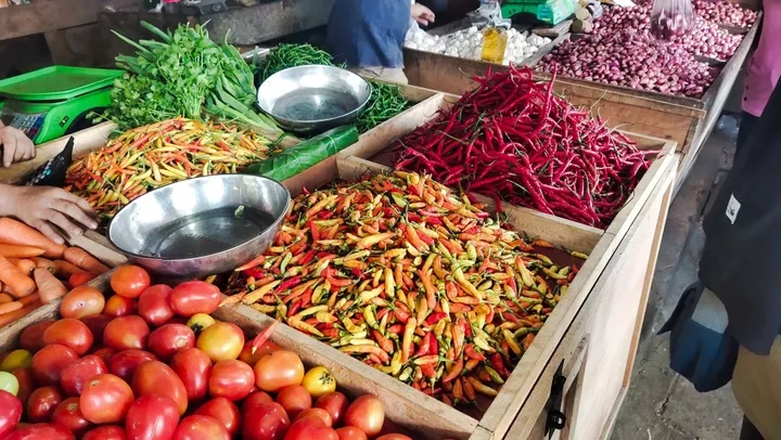 Bapanas Catat Harga Cabai dan Bawang Merah Turun Signifikan Hari Ini