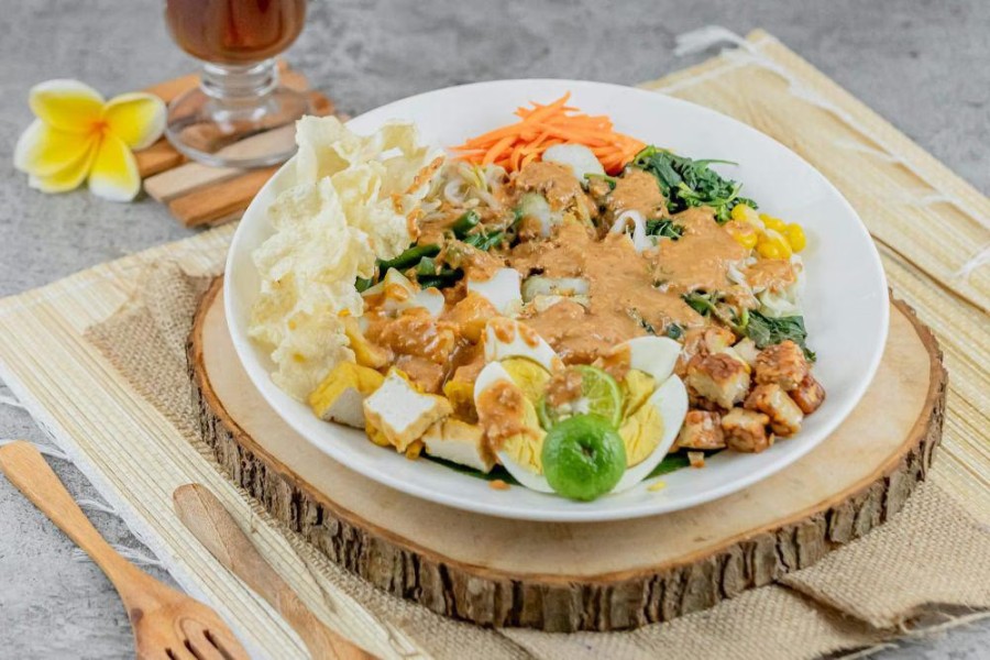 12 Rekomendasi Tempat Makan Gado-Gado Terlezat di Jakarta Favorit dan Banyak Penggemar