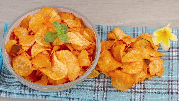 10 Makanan Sehari-Hari yang Diam-Diam Mengancam Kekuatan Tulang Anda